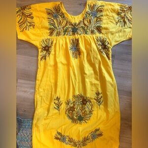 Yellow Embroidered 100%cotton Ecuador vintage maxi Dress M Boho Hippie